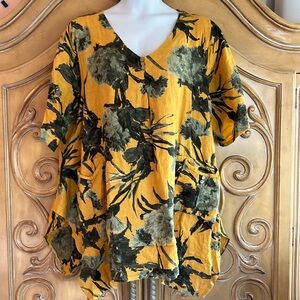 Made in Italy linen floral blouse